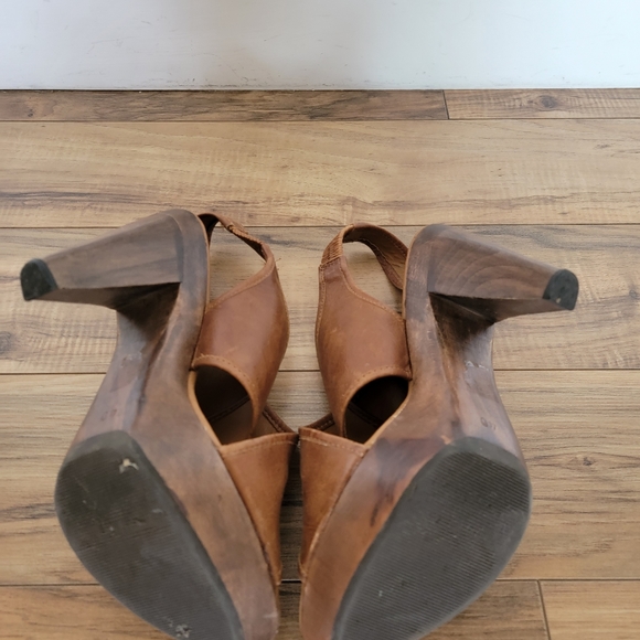Also Leather and wood heels, 9.5, brown - Picture 2 of 5